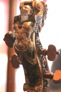 The back of the scroll, with protective button