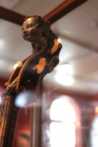 The front of the 'Cellini' scroll. The pegs are not a matched set.