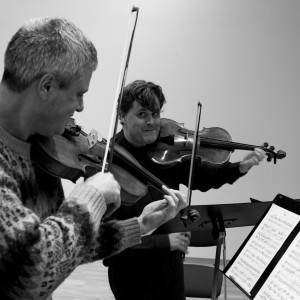 Viola Duet with Morgan Goff. Photo Neil Heyde