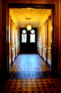 Gateway. The entrance hall of Groth's apartment block. 29 11 16